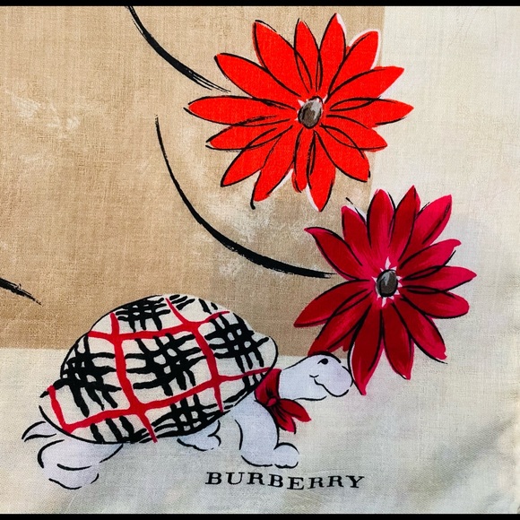 Burberry turtle scarf nwot signed. 2 n stock - Picture 5 of 11